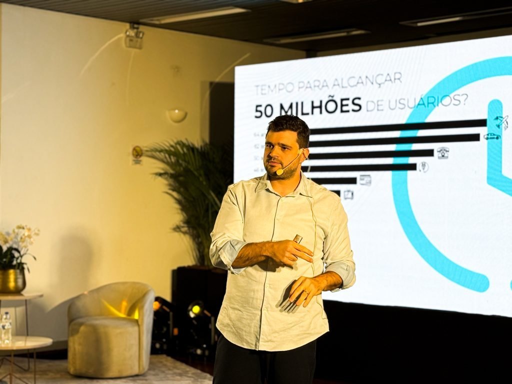 A Liderança Como Motor de Escala: CEO do Clube Casa Design Lança Obra Inédita na Feira Construir Aí