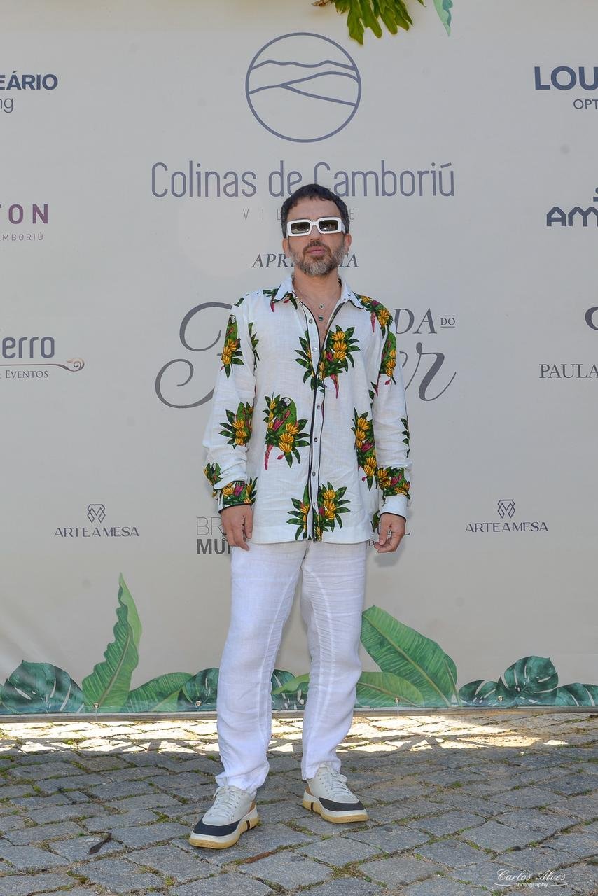 Alex Ferrer estreia com sucesso a sua “Feijoada do Ferrer”, em Balneário Camboriú
