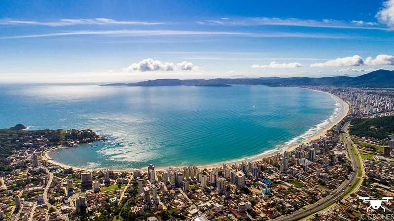Itapema-SC: Um Destino em Crescimento para Investidores, Turistas e Moradores