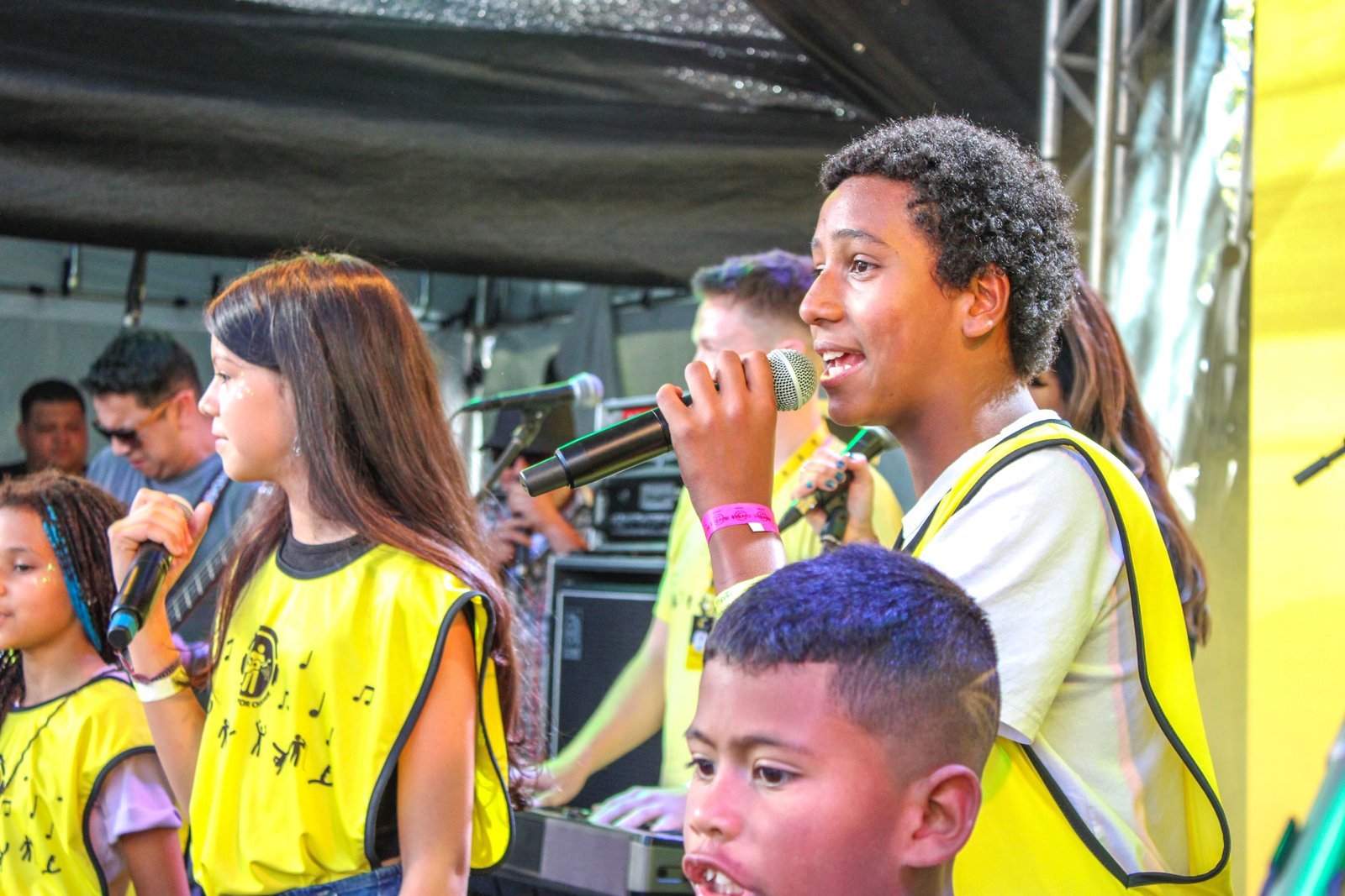 Playing for Change Band fará show beneficente no Warung Beach Club neste sábado, 23